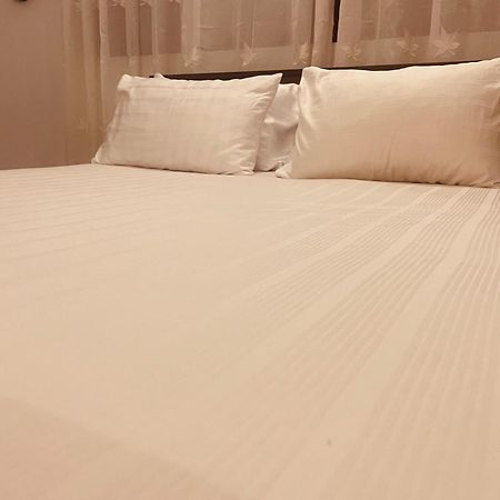 Готель Mila Boutique Airport Seeduwa Екстер'єр фото