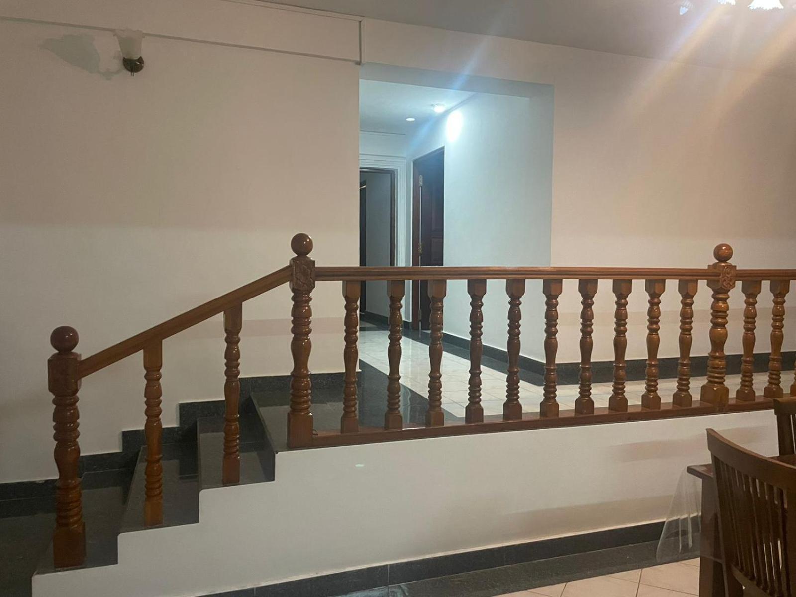 Готель Mila Boutique Airport Seeduwa Екстер'єр фото